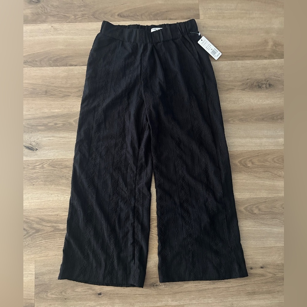 Sabrina Lauren NY Woman’s Black Wide Leg Textured Pants | Size M | NWT